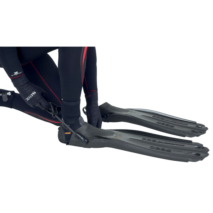 Propulsion with Sling Strap Fin