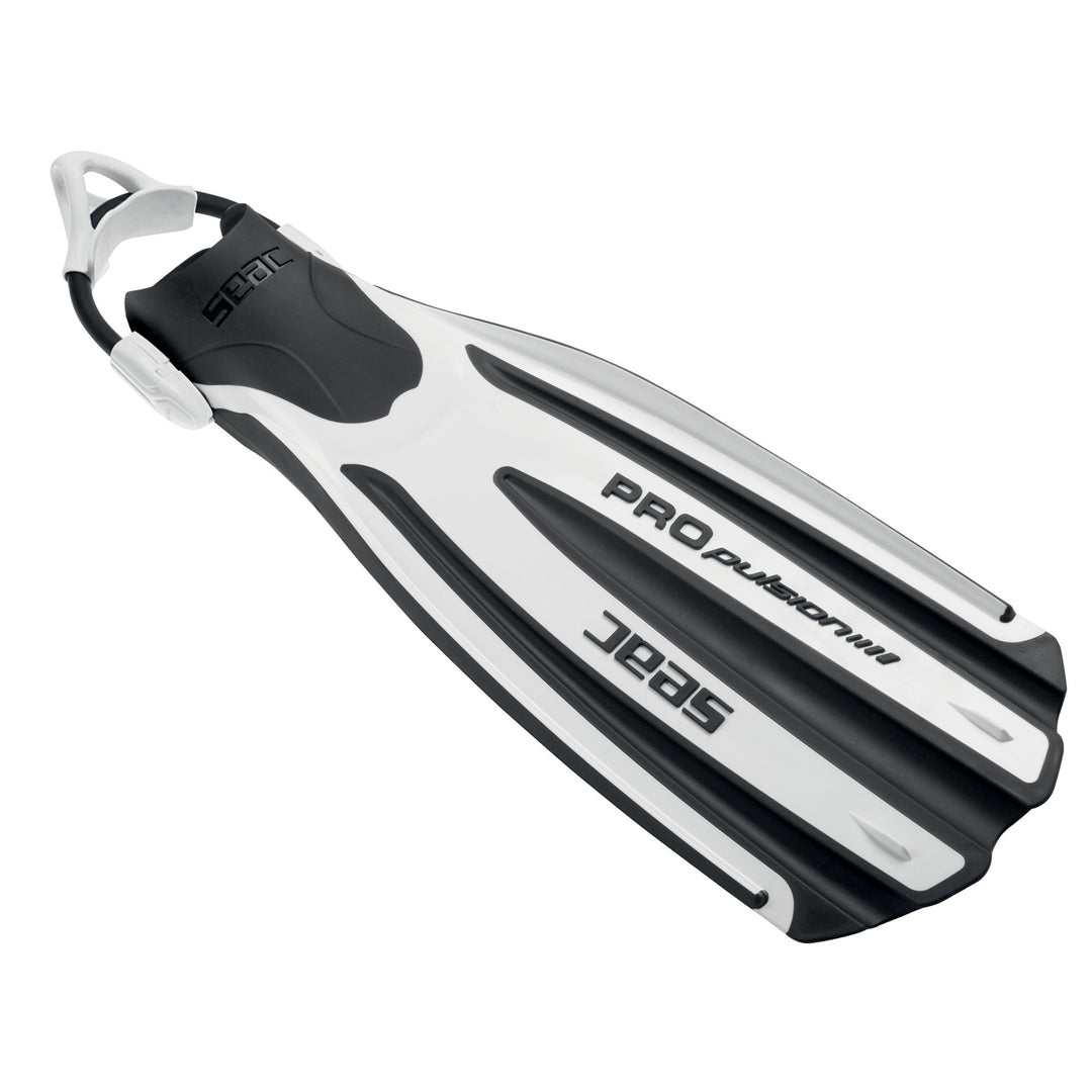 Propulsion with Sling Strap Fin