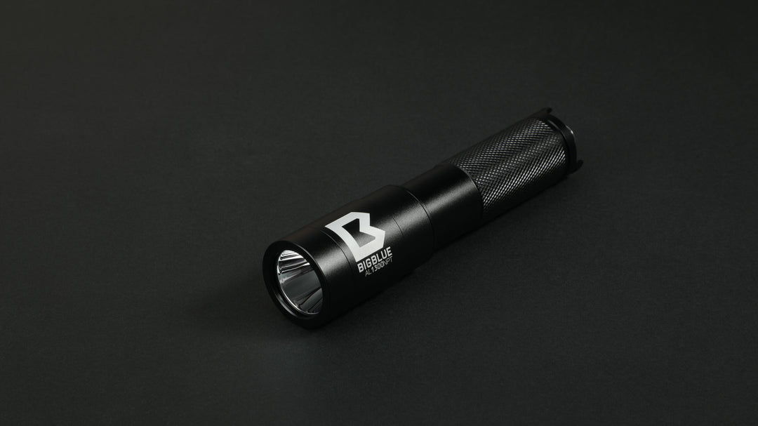 Bigblue 1300 Lumen Narrow Beam Dive Light with Tail switch (AL1300NPT)
