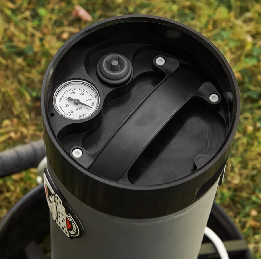 Dive Xtras - BlackTip Vacuum Bulkhead