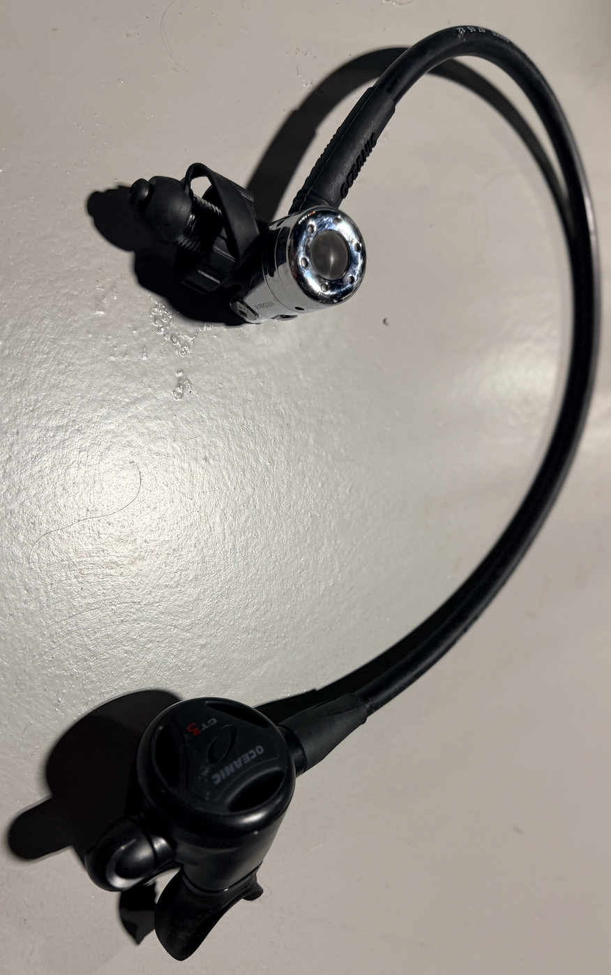 Used Hollis 1st Stage with Oceanic GT3