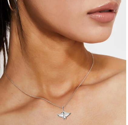 Mini Realistic Manta Ray Necklace 18"