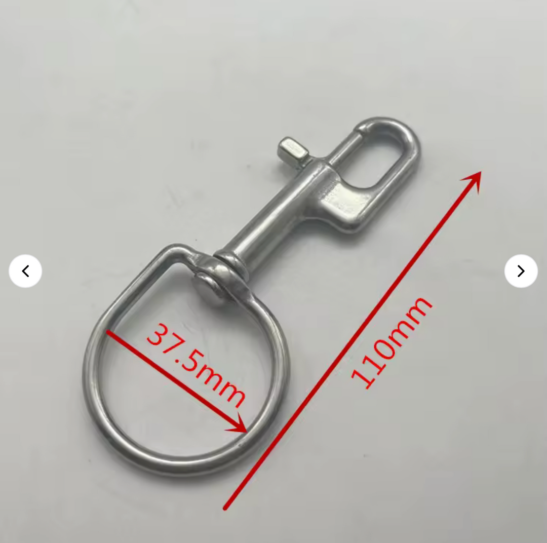 Ergonomic marine-grade stainless steel bolt snap with thumb-shaped profile